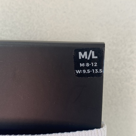 Strideline Buffalo Bills Quarterback Josh Allen Crew Socks M/L New w/tags! - Picture 6 of 6